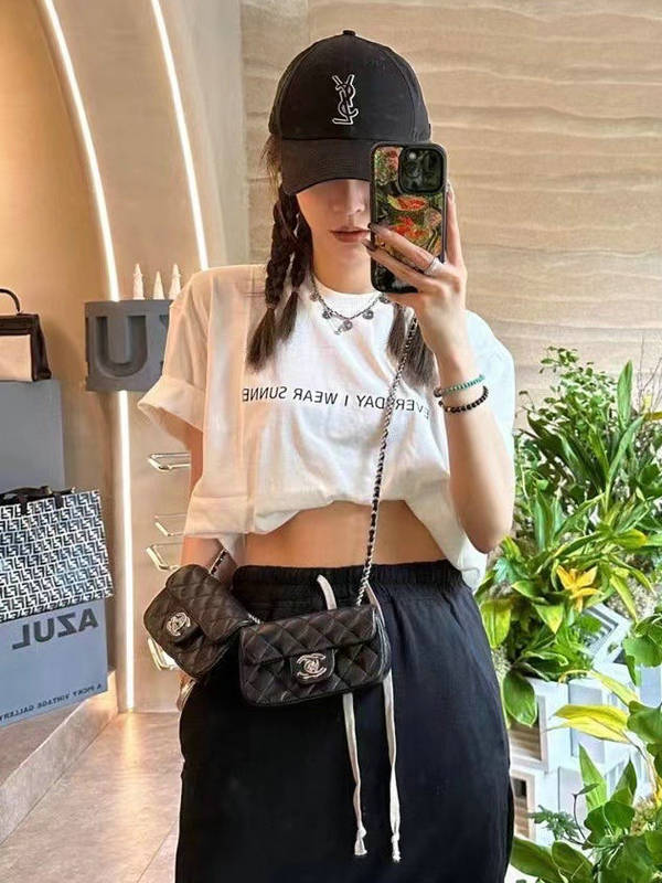 Yves Saint Laurent Hat SLH00022-1 Yves Saint Laurent Hat SLH00022-1